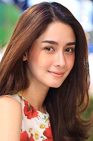 Ảnh diễn viên Amena Pinit
