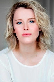 Ảnh diễn viên Charlotte Aubin