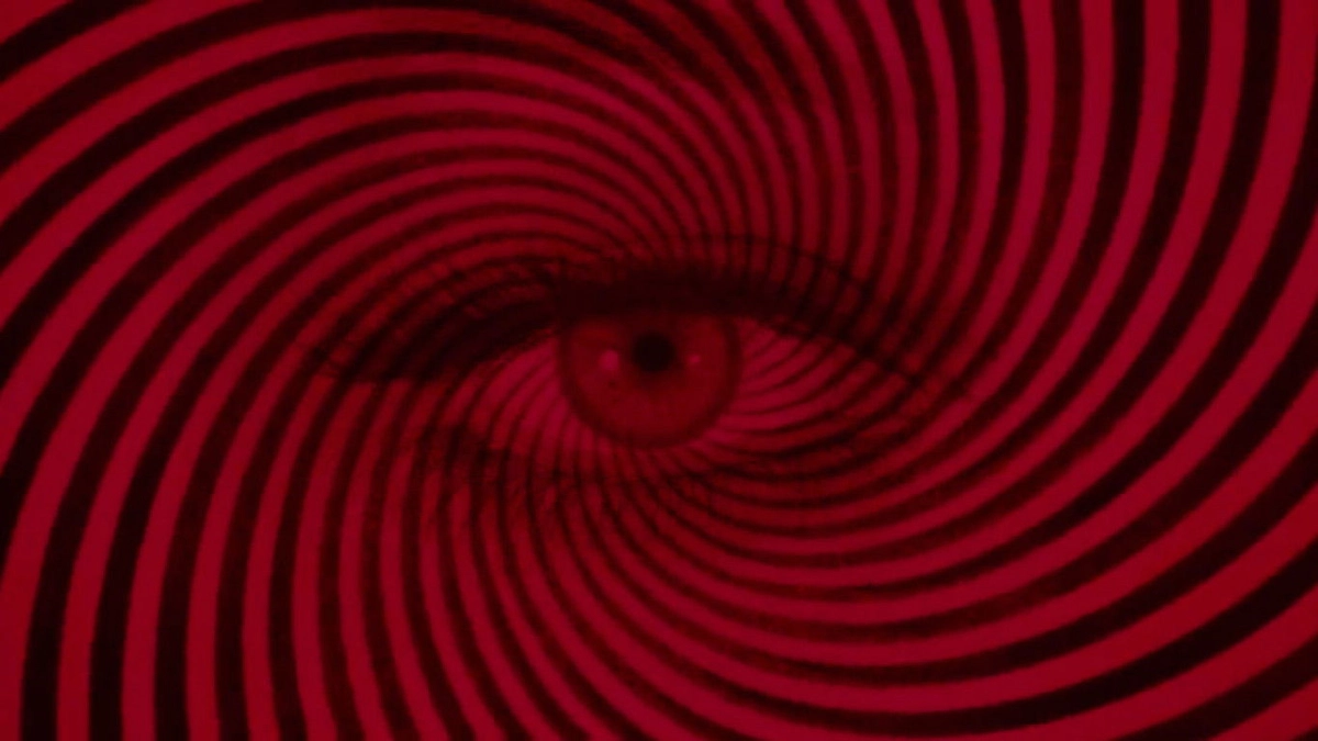 Trong Tâm Bão (In the Eye of the Hurricane)